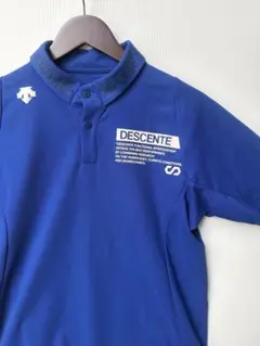 DESCENTE ブルー　ゴルフ　半袖ポロシャツ 襟ロゴ　Mのサムネイル