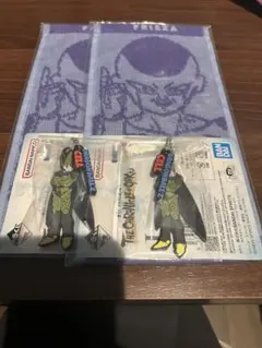 ドラゴンボール　一番くじ　タオル、ラバーキーホルダー（セル、フリーザ）