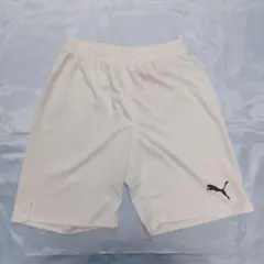 PUMA ホワイト ハーフパンツ S