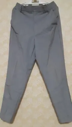 GU スリムフィット グレー パンツ