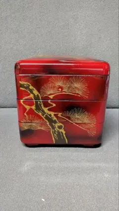 ☆朱塗り 重箱 5段 松蒔絵 漆器 レトロ！ ☆朱塗り 重箱 5段 松蒔絵 漆器 レトロ！ - メルカリ
