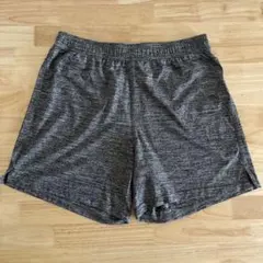 H&M エイチアンドエム　ショートパンツ　グレー　速乾素材　M