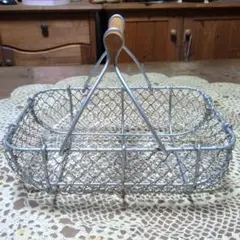 ワイヤーバスケット