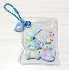 ガチャ詰めポーチ風 キャンディバック キーホルダー ブルー