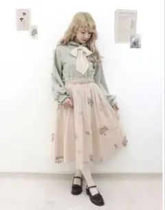 フィント F i.n.t ベルト付きローズ総刺繍チュールスカート