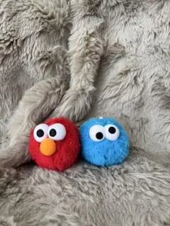 エルモ・クッキーモンスター イヤリング