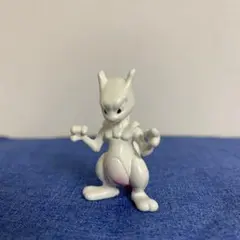 ポケモンフィギュア　ミュウツー