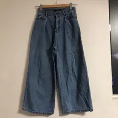 デニムジーンズ　Sサイズ　ページボーイ　ワイドパンツ　ボトムスレディース　ブルー