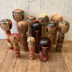昭和レトロ 伝統的な木製こけし 12体セット 小芥子 民芸まとめ売り 郷土玩具