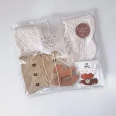 出産祝い ベビーギフトセット 韓国風 北欧風 スタイ ソックス 女の子 刺繍