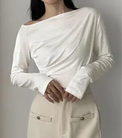 Louere ルエレ　ワンショルドレープカットソー　Mのサムネイル