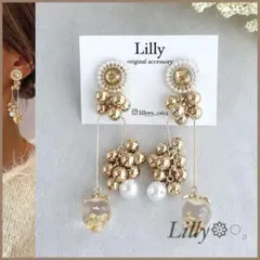 #940 大ぶり/イチゴ/ゴールド/ビーズ/揺れる/ハンドメイドピアスイヤリング