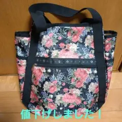 LeSportsac 花柄 トートバッグ 収納力抜群のサムネイル