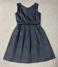 ブルーレーベルクレストブリッジのワンピース 黒 チェック