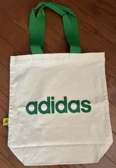 adidas ニセックス マチ付きトートバッグ