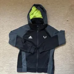 adidas メッシ　フード付きパーカー 140cm