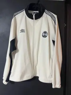 ナイロンジャケット umbro