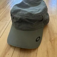 Oakley キャップ　カーキのサムネイル