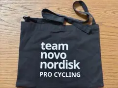 team novo nordisk サコッシュ