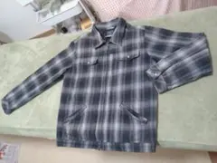 ウールリッチ　オンブレジップジャケット