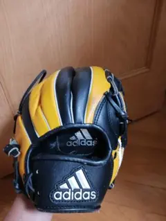 adidas 軟式野球用グローブ ブラック イエローのサムネイル