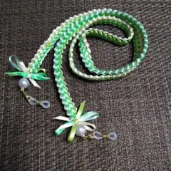 パール付きメガネストラップ　リボンレイ　ハンドメイド作品