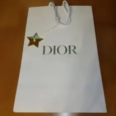 DIOR ホワイトショップ袋 ゴールドタグ付き　約25cm✕38cmマチ13cm