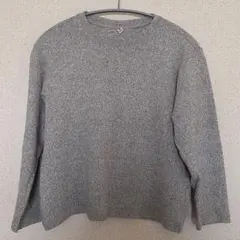 UNIQLO 140 グレー 長袖カットソー