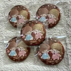 サンリオ 刺繍缶バッジ リトルツインスターズ 5個セット【バラ売り可】