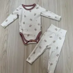 peekaboo ベビースーツセット