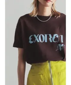 EXOTICAプリント 半袖TEE ダークブラウンのサムネイル
