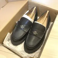 【新品未使用箱付き】COACH ルーシーローファー (6C)