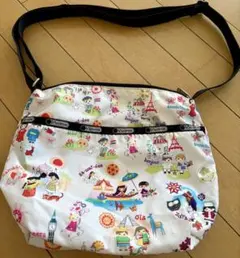 レスポートサック×ディズニー　イッツアスモールワールド　ショルダーバッグ