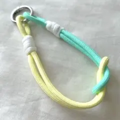 スマホストラップ ハンドストラップ パラコード マクラメ シルバー