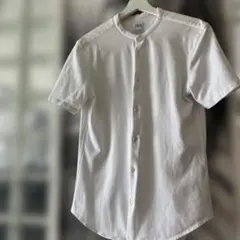 ZARA ポロシャツ素材白半袖シャツ　Mメンズノーカラー