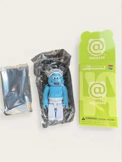 【値下げ】ベアブリック CUTE スマーフと ブルズアイセット