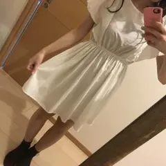 白ワンピース