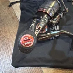 Abu Garcia NEOS 2000S スピニングリール　ZPIノブのサムネイル
