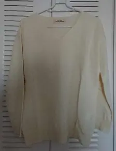 【新品】nanouniverse　Vネックセーター