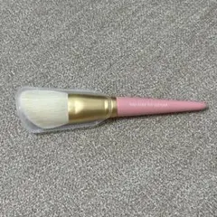 too cool for school チークブラシのサムネイル