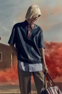 新品タグ付きZARAザラ　コレクション　レザーポロシャツ　レザージャケット半袖