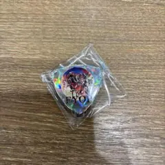 B'zガチャガチャ限定ピック型ピンバッジ