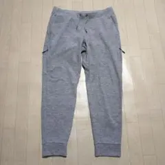 UNIQLO　ブロックテックフリースパンツ ジャガーパンツ　スウェットパンツ
