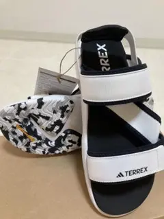 アディダスTERREX スポーツサンダル