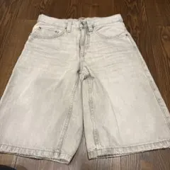 ZARA ライトグレー デニムショートパンツ