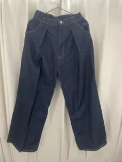 ダークブルータック入り ワイドレッグデニム