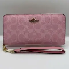 COACH 二つ折り財布 CW789 ピンク - メルカリ