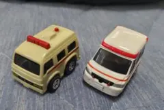 チョロQ 3台セット 救急車 2台とQSHOPスペシャルのサムネイル