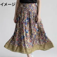 リリーブラウン 花柄　サテン　ロングスカートのサムネイル
