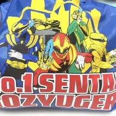 『新品未使用』ゴジュウジャーパジャマ　なりきり　半袖　５点　110